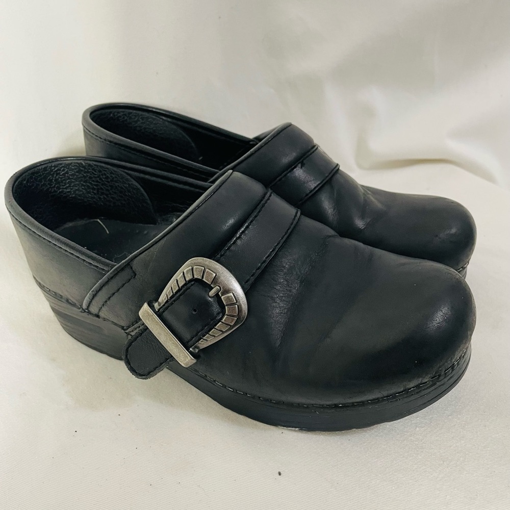 Dansko black leather clogs with buckles! EUR 38/US 8